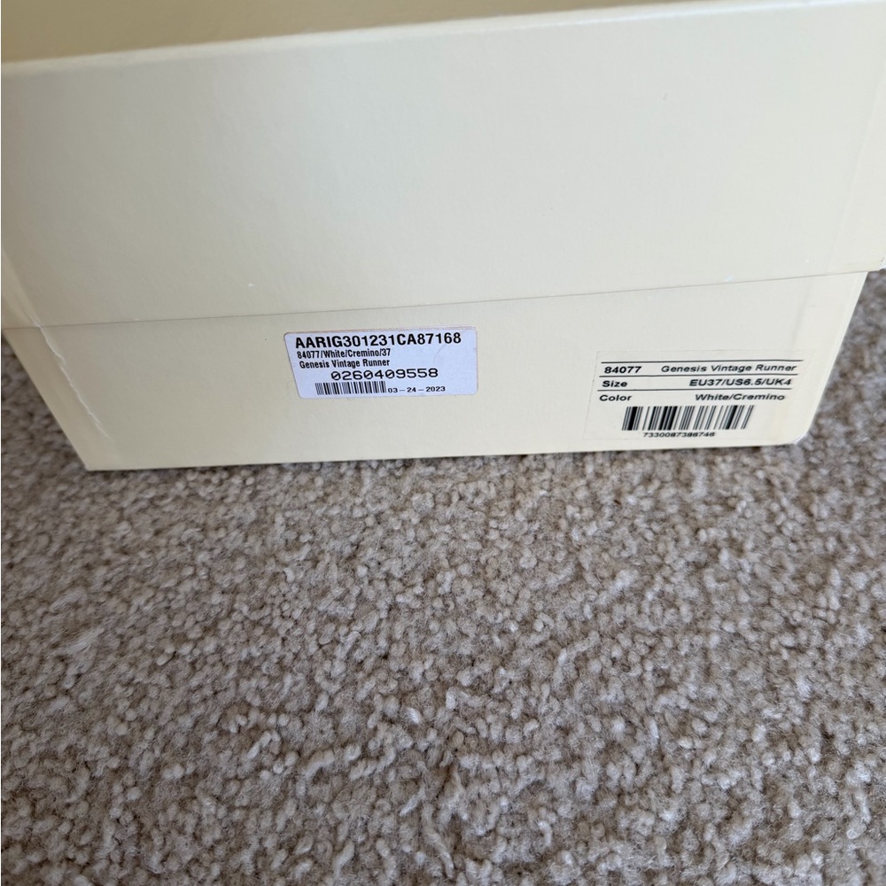 Axel Arigato Cream and White Sneakers - Picture 10 of 12